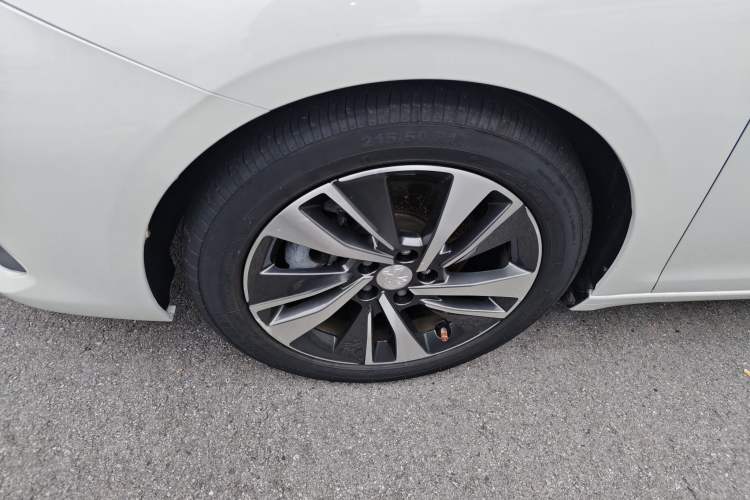 Used Peugeot 408 2020 360THP 10th Anniversary Edition Left Front Wheel Hub