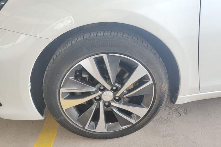 Used Peugeot 408 2020 360THP 10th Anniversary Edition Left Front Wheel Hub