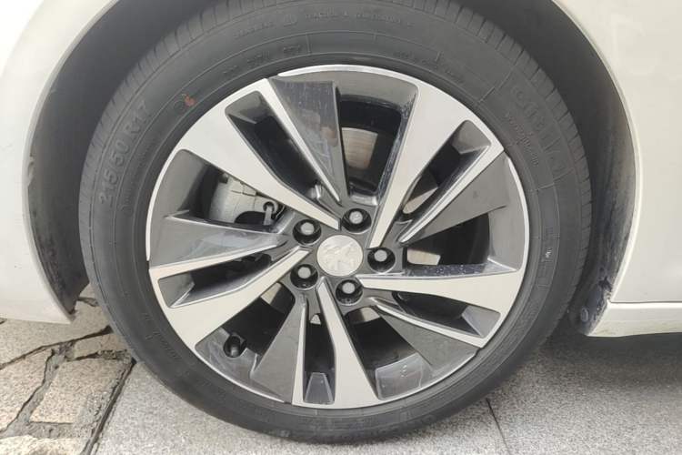 Used Peugeot 408 2020 360THP 10th Anniversary Premium Edition Left Front Wheel Hub