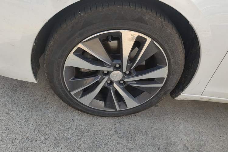 Used Peugeot 408 2020 360THP 10th Anniversary Edition Left Front Wheel Hub