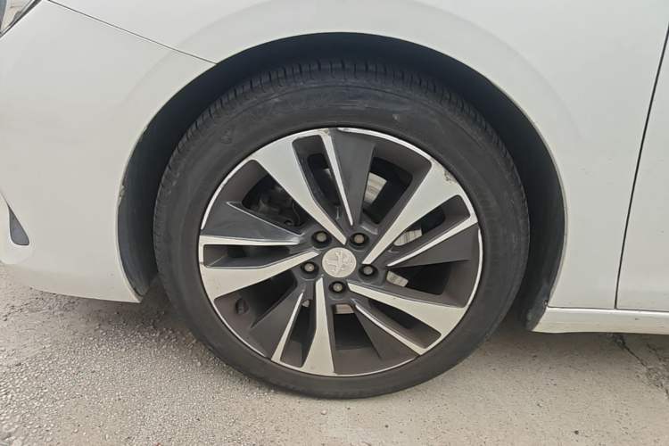 Used Peugeot 408 2020 360THP 10th Anniversary Premium Edition Left Front Wheel Hub