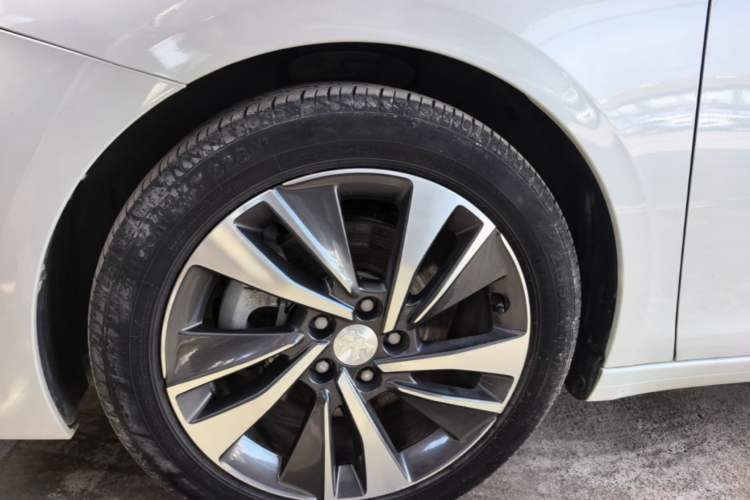 Used Peugeot 408 2020 360THP 10th Anniversary Premium Edition Left Front Wheel Hub
