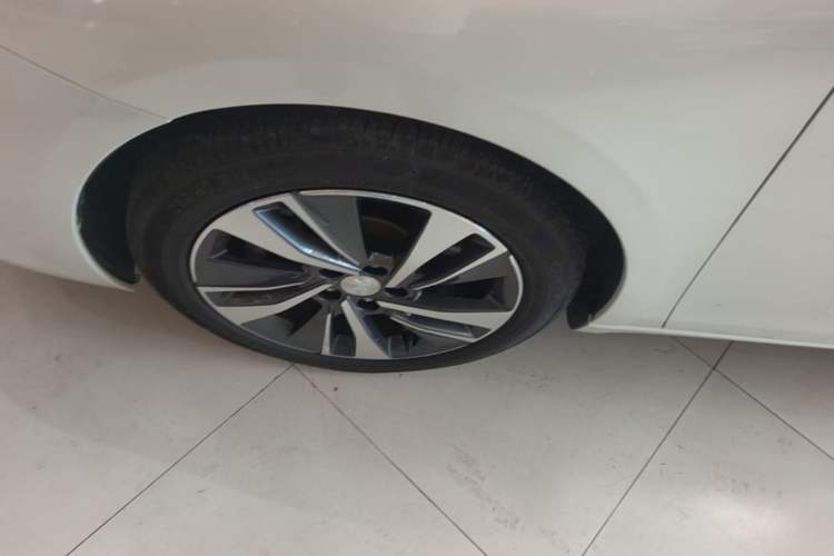 Used Peugeot 408 2020 360THP 10th Anniversary Edition Left Front Wheel Hub