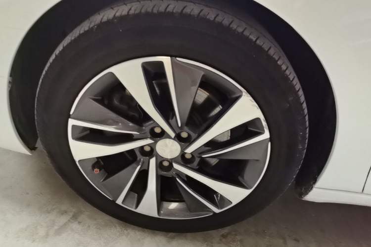 Used Peugeot 408 2020 360THP 10th Anniversary Premium Edition Left Front Wheel Hub