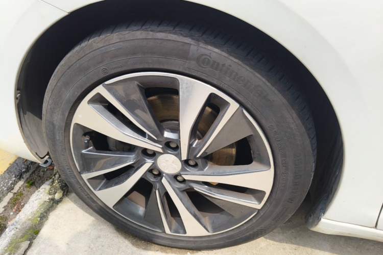 Used Peugeot 408 2020 360THP 10th Anniversary Premium Edition Left Front Wheel Hub