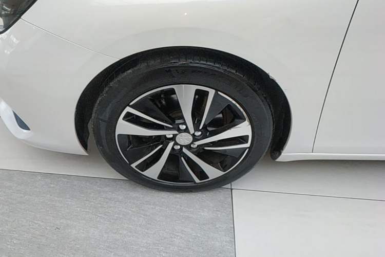Used Peugeot 408 2020 360THP 10th Anniversary Edition Left Front Wheel Hub