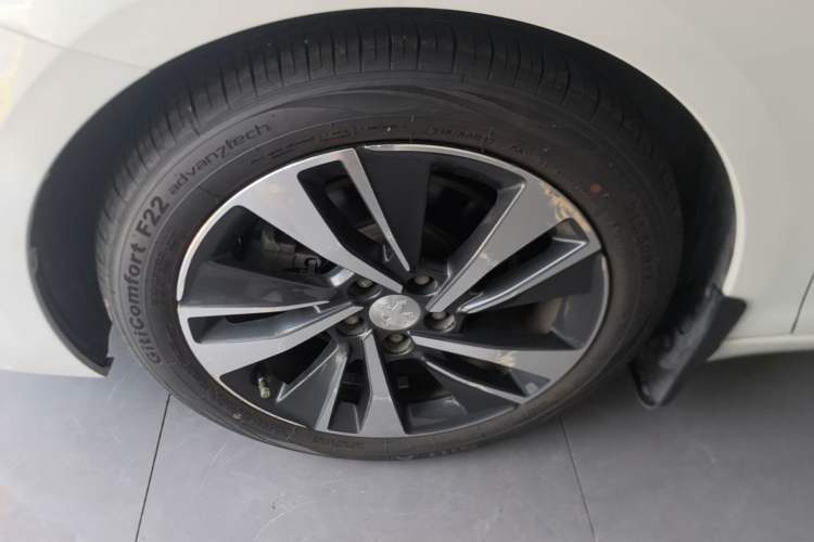 Used Peugeot 408 2020 360THP 10th Anniversary Edition Left Front Wheel Hub