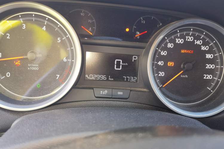 Used Peugeot 408 2020 360THP 10th Anniversary Premium Edition Odometer Close Up
