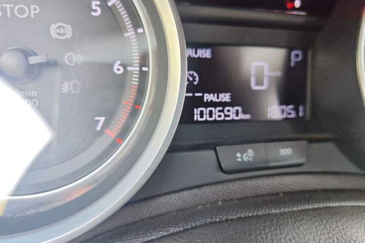 Used Peugeot 408 2020 360THP 10th Anniversary Premium Edition Odometer Close Up