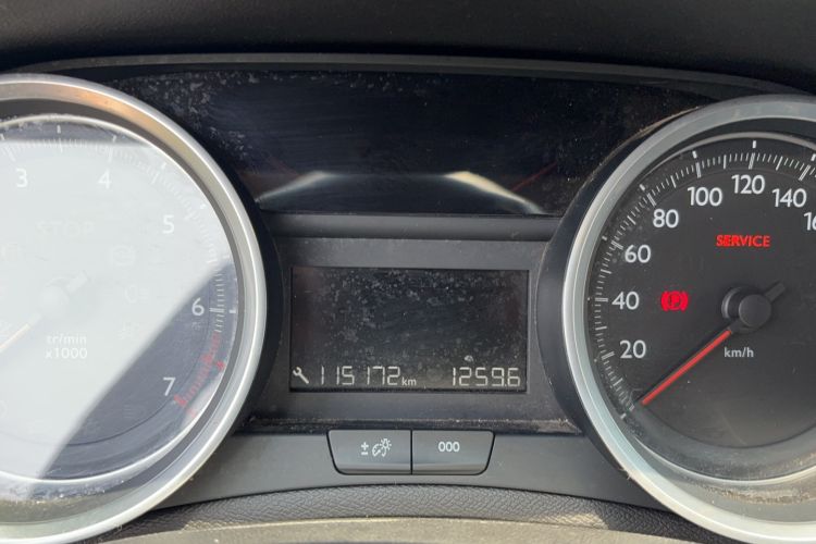 Used Peugeot 408 2020 360THP 10th Anniversary Premium Edition Odometer Close Up