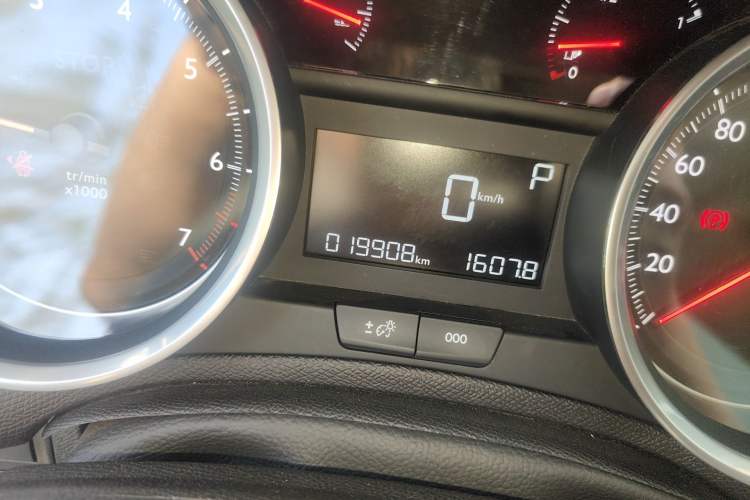 Used Peugeot 408 2020 360THP 10th Anniversary Premium Edition Odometer Close Up