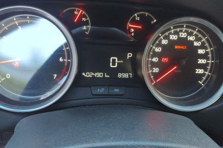 Used Peugeot 408 2020 360THP 10th Anniversary Premium Edition Odometer Close Up