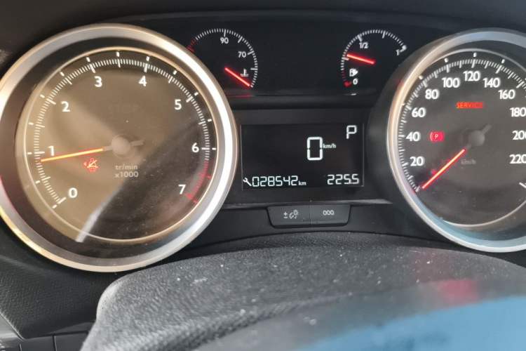 Used Peugeot 408 2020 360THP 10th Anniversary Premium Edition Odometer Close Up