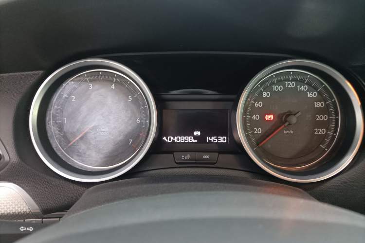 Used Peugeot 408 2020 360THP 10th Anniversary Premium Edition Odometer Close Up