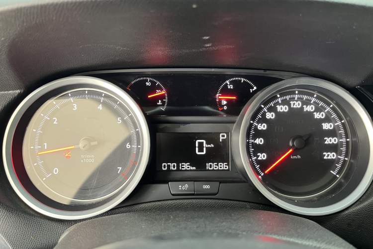 Used Peugeot 408 2020 360THP 10th Anniversary Premium Edition Odometer Close Up