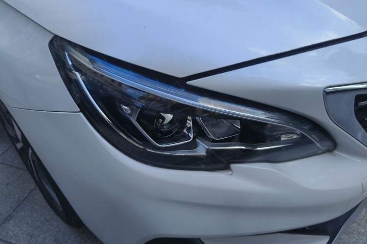 Used Peugeot 408 2020 360THP 10th Anniversary Premium Edition Right Front Headlight