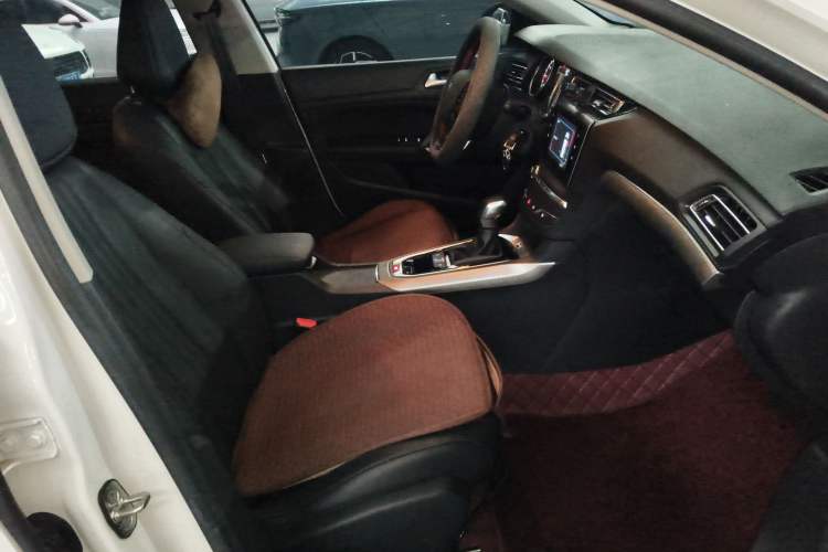 Used Peugeot 408 2020 360THP 10th Anniversary Premium Edition Right Front Seat