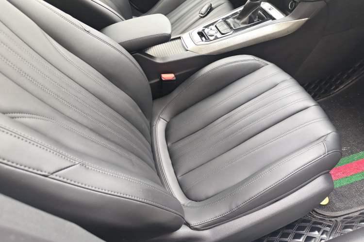 Used Peugeot 408 2020 360THP 10th Anniversary Edition Right Front Seat