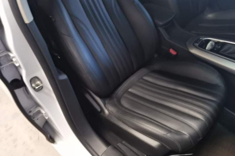 Used Peugeot 408 2020 360THP 10th Anniversary Premium Edition Right Front Seat