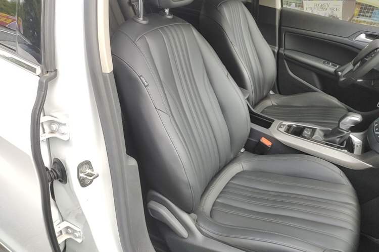 Used Peugeot 408 2020 360THP 10th Anniversary Premium Edition Right Front Seat