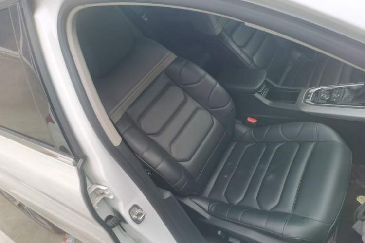 Used Peugeot 408 2020 360THP 10th Anniversary Edition Right Front Seat