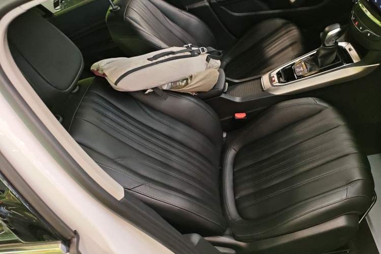 Used Peugeot 408 2020 360THP 10th Anniversary Premium Edition Right Front Seat