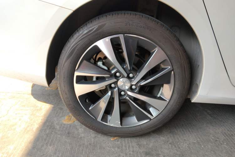 Used Peugeot 408 2020 360THP 10th Anniversary Edition Right Rear Wheel Hub