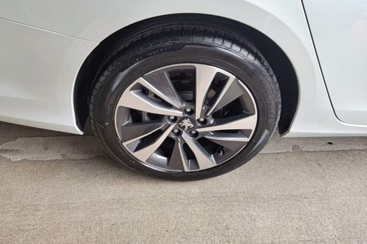 Used Peugeot 408 2020 360THP 10th Anniversary Prestige Edition Right Rear Wheel Hub