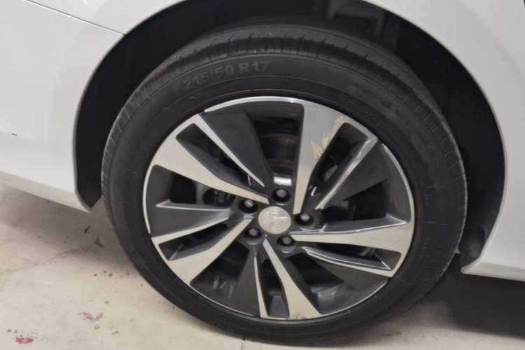 Used Peugeot 408 2020 360THP 10th Anniversary Premium Edition Right Rear Wheel Hub