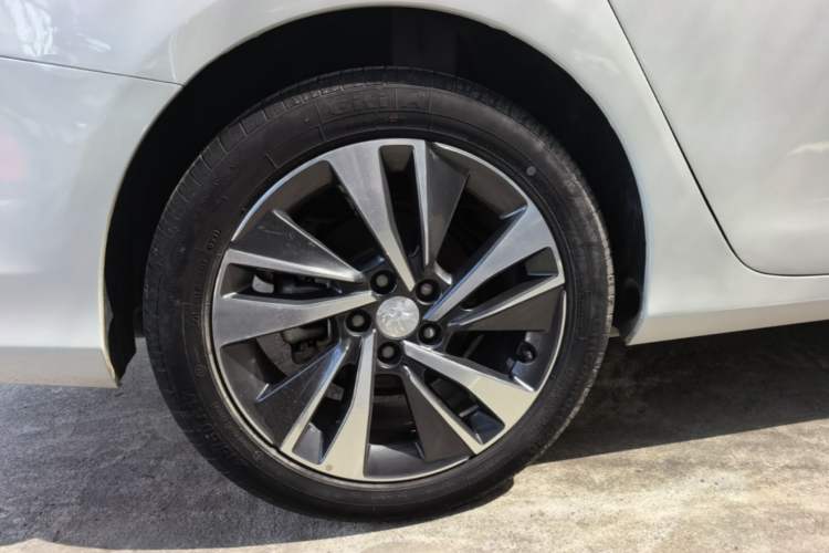 Used Peugeot 408 2020 360THP 10th Anniversary Premium Edition Right Rear Wheel Hub