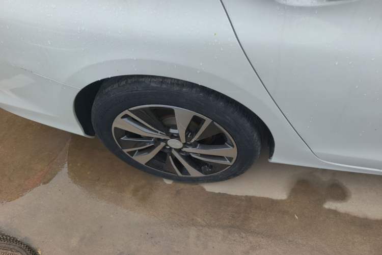 Used Peugeot 408 2020 230THP 10th Anniversary Premium Edition Right Rear Wheel Hub