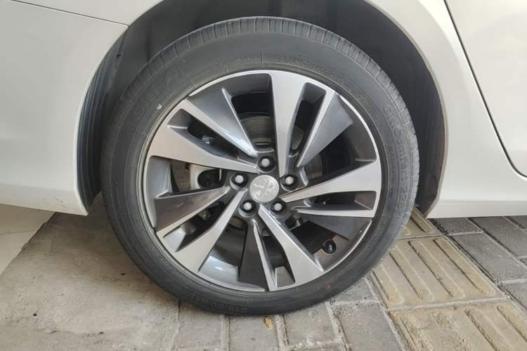 Used Peugeot 408 2020 360THP 10th Anniversary Premium Edition Right Rear Wheel Hub