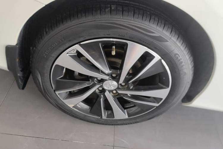 Used Peugeot 408 2020 360THP 10th Anniversary Edition Right Rear Wheel Hub