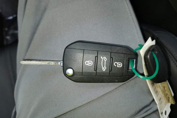 Used Peugeot 408 2020 360THP 10th Anniversary Premium Edition Vehicle Key