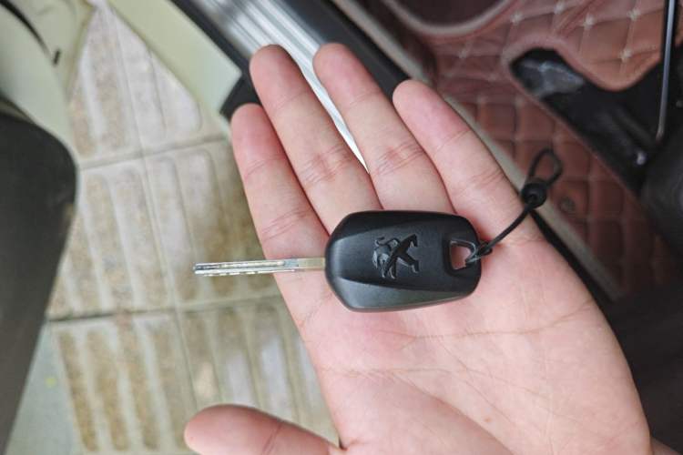 Used Peugeot 408 2020 360THP 10th Anniversary Premium Edition Vehicle Key