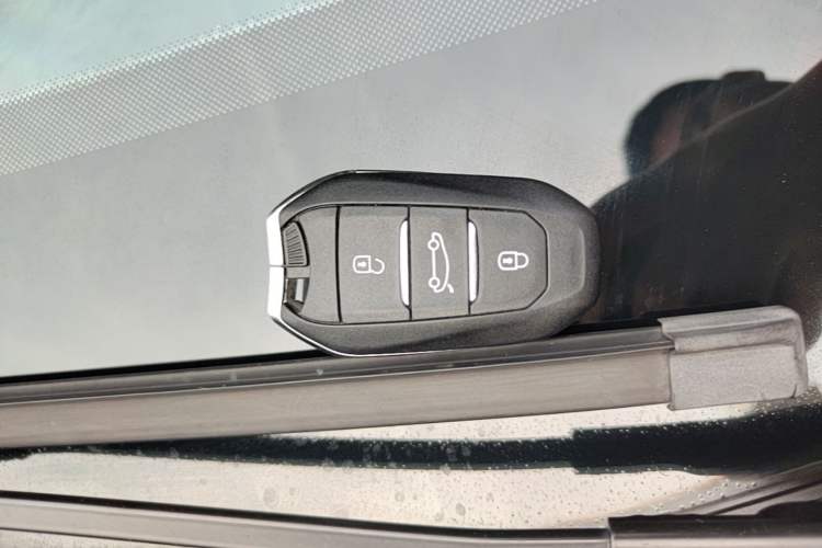 Used Peugeot 408 2020 360THP 10th Anniversary Prestige Edition Vehicle Key