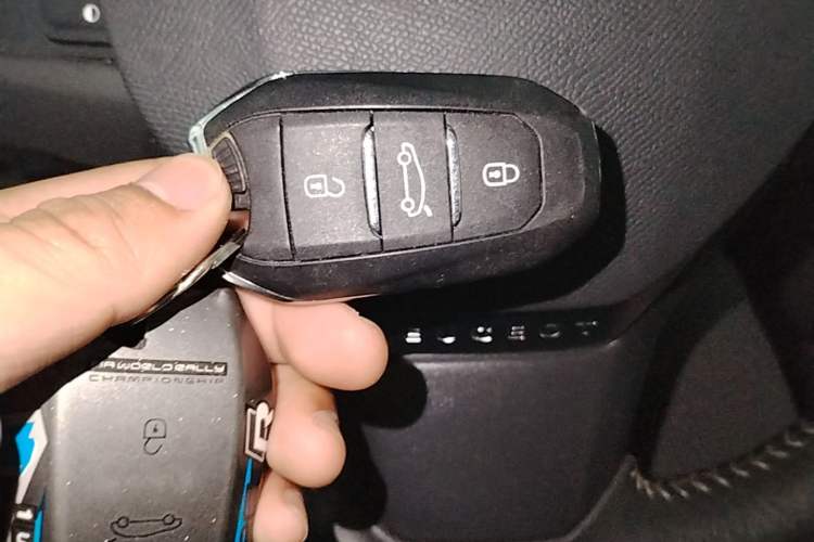 Used Peugeot 408 2020 360THP 10th Anniversary Edition Vehicle Key