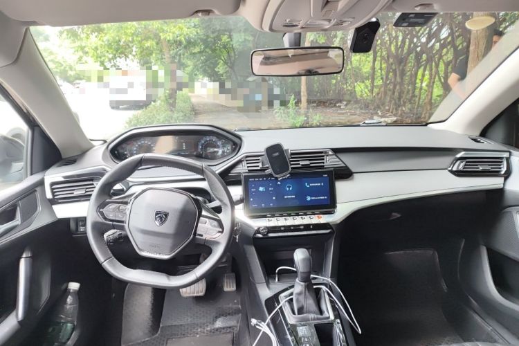 Used Peugeot 408 2022 1.6T Ambition Edition Center Console