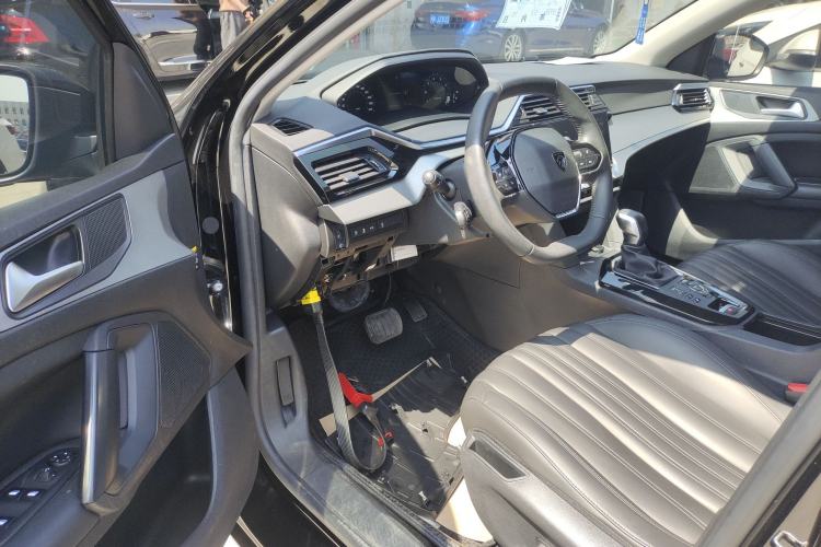 Used Peugeot 408 2022 1.6T Light-Chasing Edition Driver Seat
