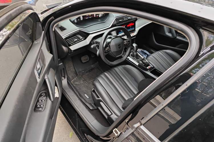 Used Peugeot 408 2022 1.6T Ambition Edition Driver Seat