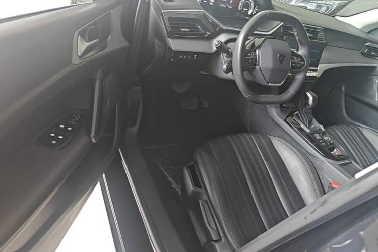 Used Peugeot 408 2022 1.6T Ambition Edition Driver Seat