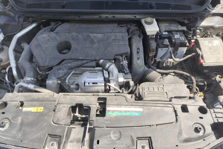 Used Peugeot 408 2022 1.6T Light-Chasing Edition Engine Bay