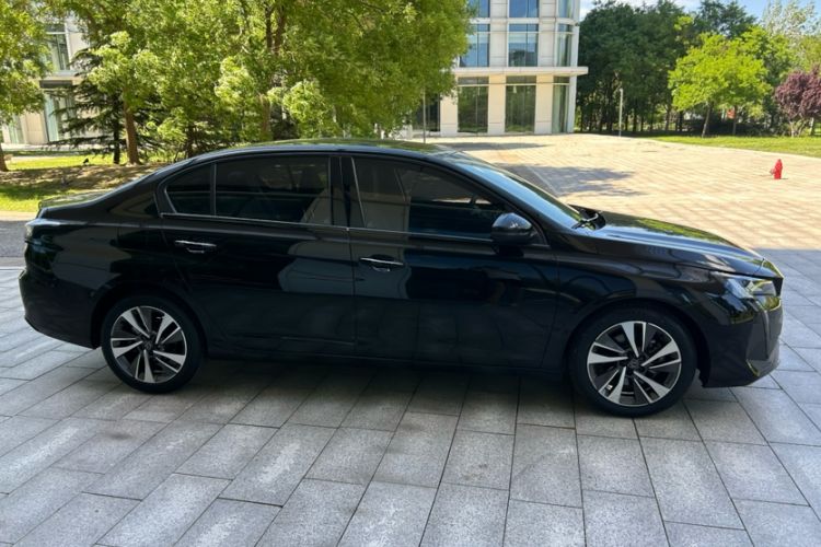 Used Peugeot 408 2022 1.6T Light-Chasing Edition Exterior 3