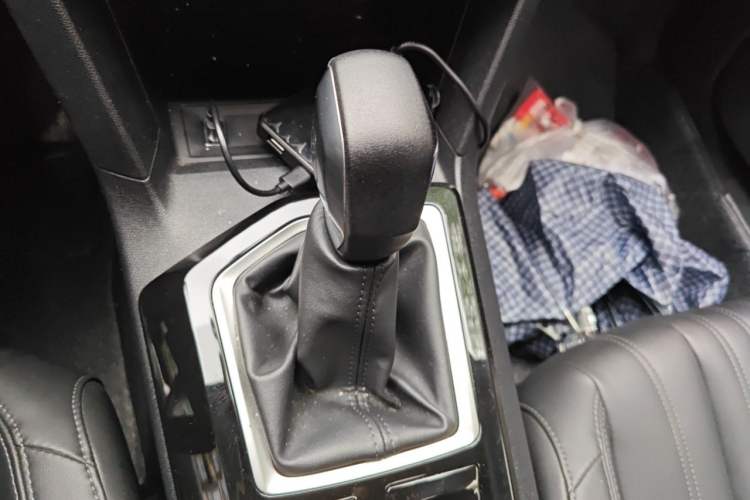 Used Peugeot 408 2022 1.6T Ambition Edition Gear Lever