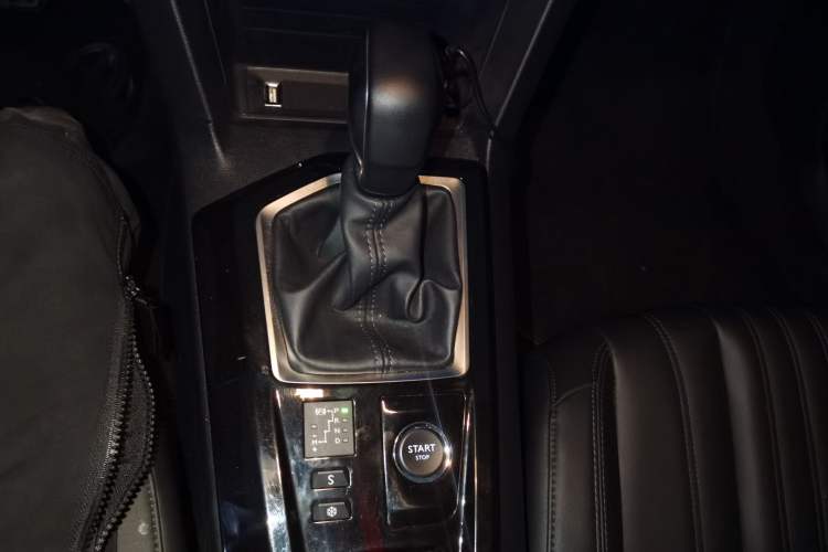 Used Peugeot 408 2022 1.6T Ambition Edition Gear Lever