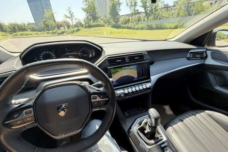 Used Peugeot 408 2022 1.6T Light-Chasing Edition Interior 1