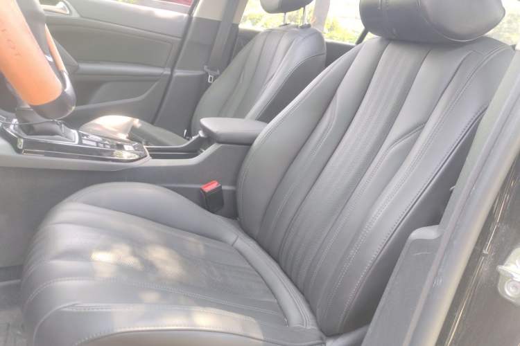 Used Peugeot 408 2022 1.6T Dream Edition Left Front Seat