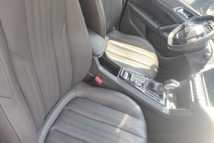 Used Peugeot 408 2022 1.6T Light-Chasing Edition Right Front Seat
