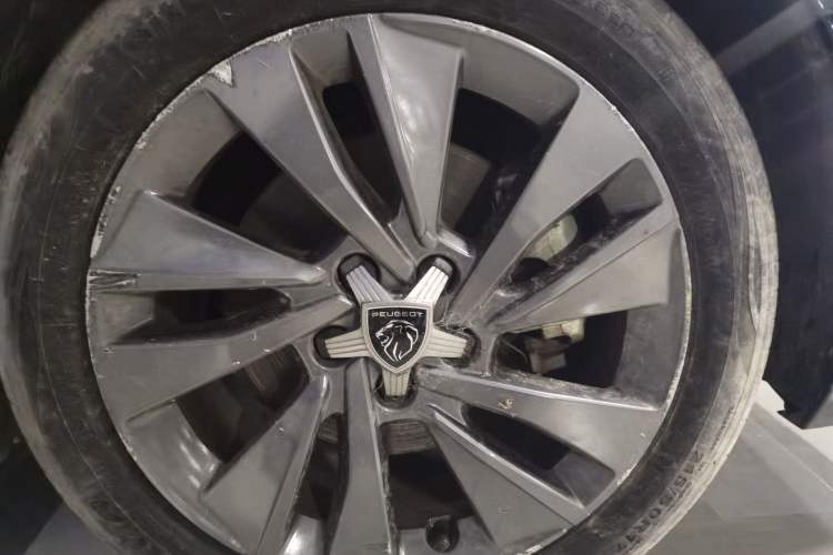 Used Peugeot 408 2022 1.6T Ambition Edition Right Front Wheel Hub