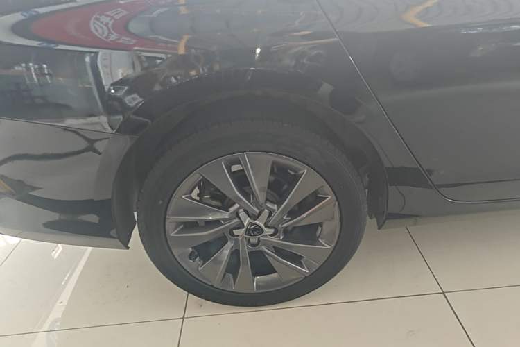 Used Peugeot 408 2022 1.6T Ambition Edition Right Rear Wheel Hub